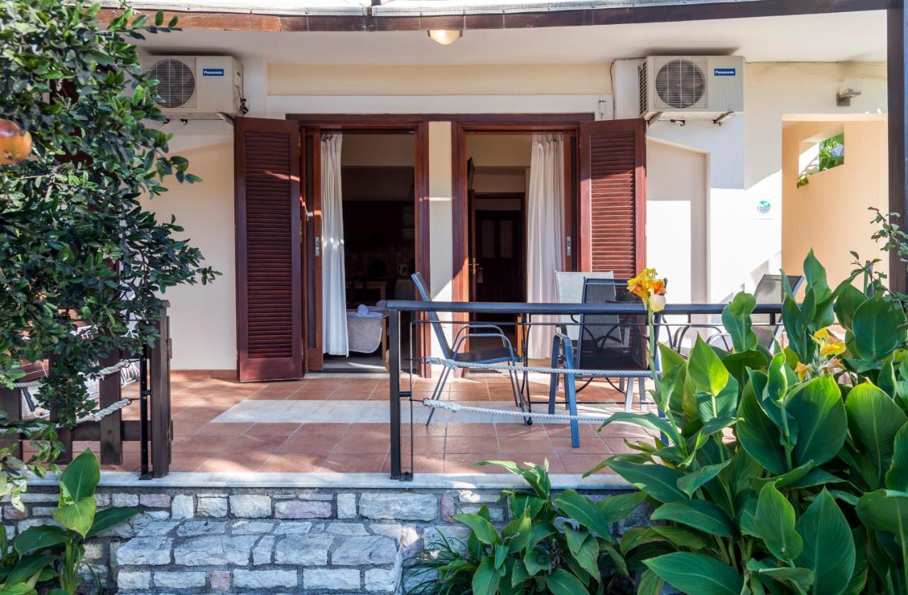 Akroyali Hotel & Villas Mési Exterior foto